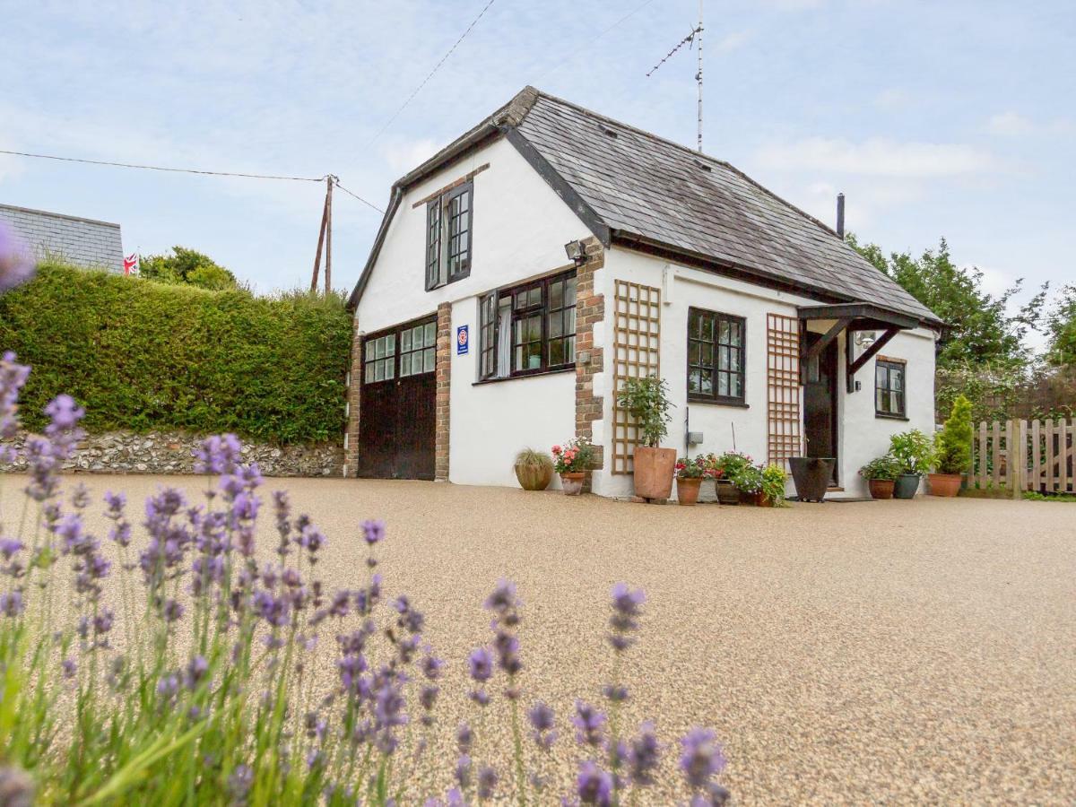 Little England Cottage Milborne Saint Andrew Dış mekan fotoğraf