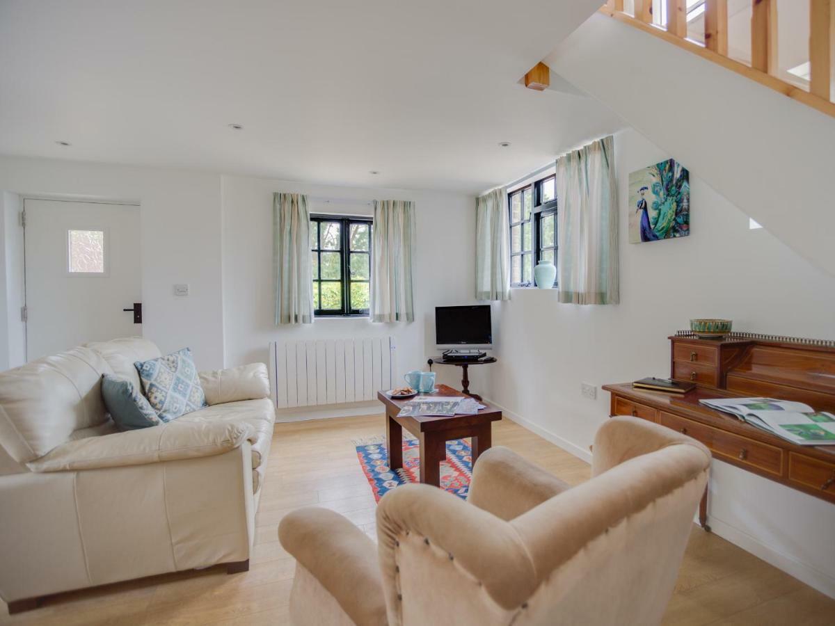 Little England Cottage Milborne Saint Andrew Dış mekan fotoğraf